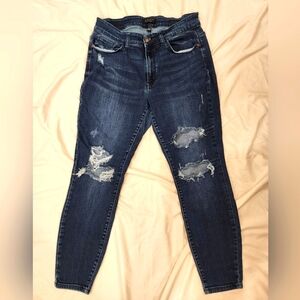 Judy blue distressed jeans